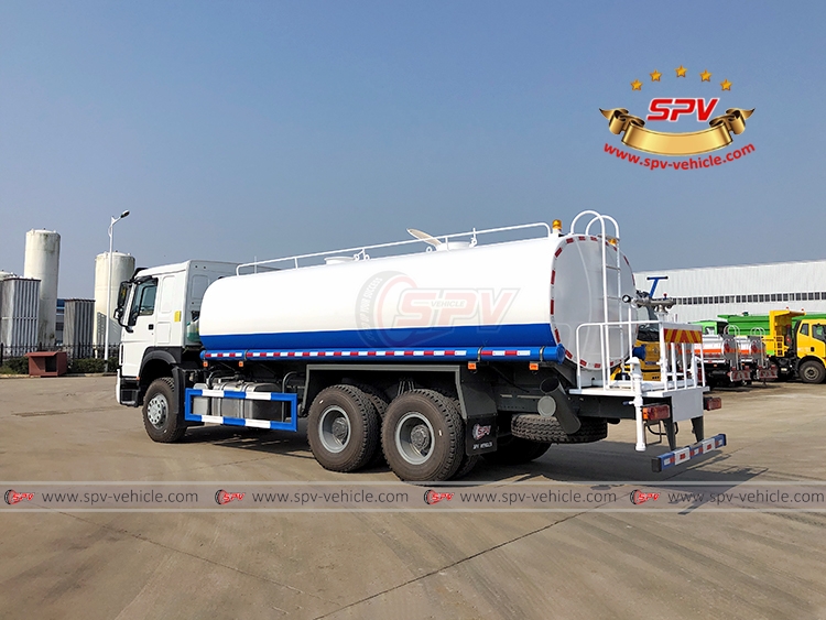 20,000 Litres Water Spraying Truck Sinotruk - LB Sinotruk 20,000 Litres Water Supply Truck - RHD