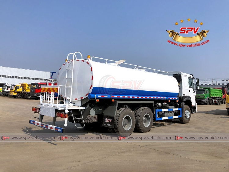 20,000 Litres Water Spraying Truck Sinotruk - RB Sinotruk 20,000 Litres Landscape Irrigation Truck - RHD
