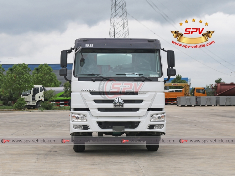 Stainless Steel Water Bowser Truck Sinotruk (15,000 Litres)