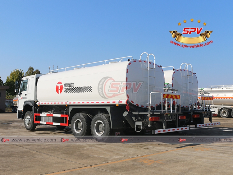 25,000 Litres Water Sprinkler Truck SINOTRUK - Rear Left