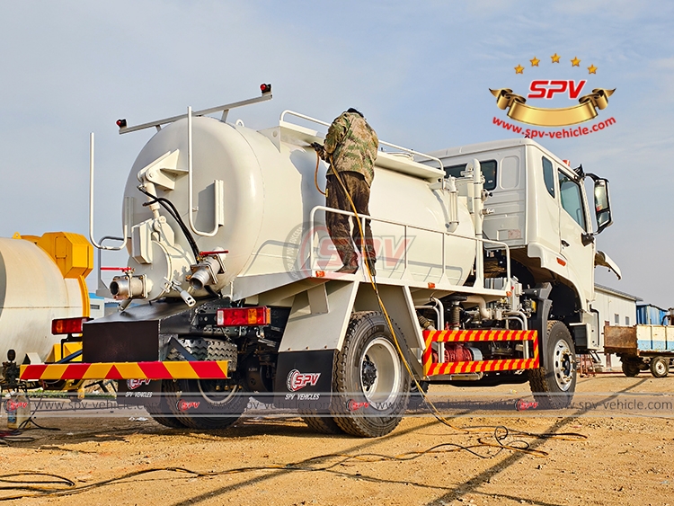 Spraying Wax for Fecal Tank Truck